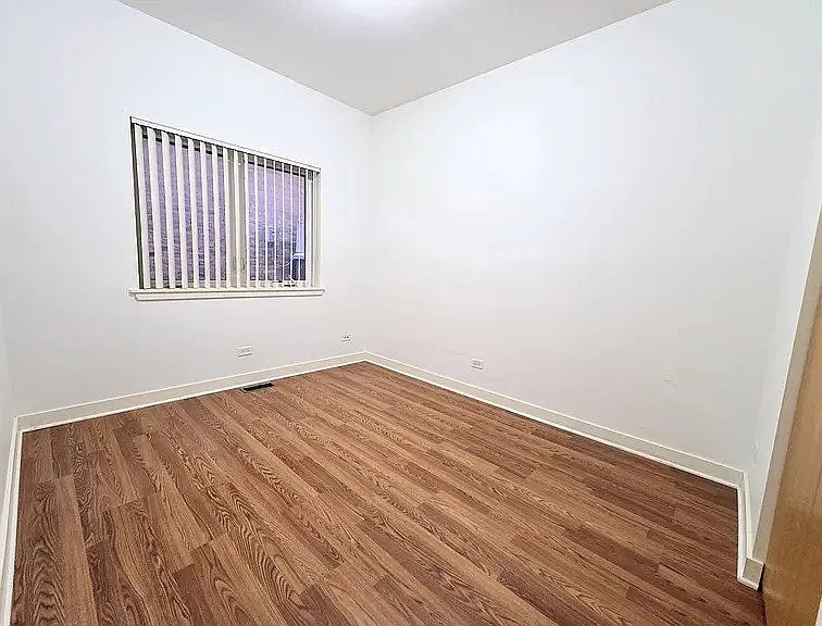 705 W 31st St #1E — Photo 11