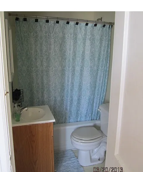 Hickman Plaza Apartments / 915 E. Elm Street — Photo 26
