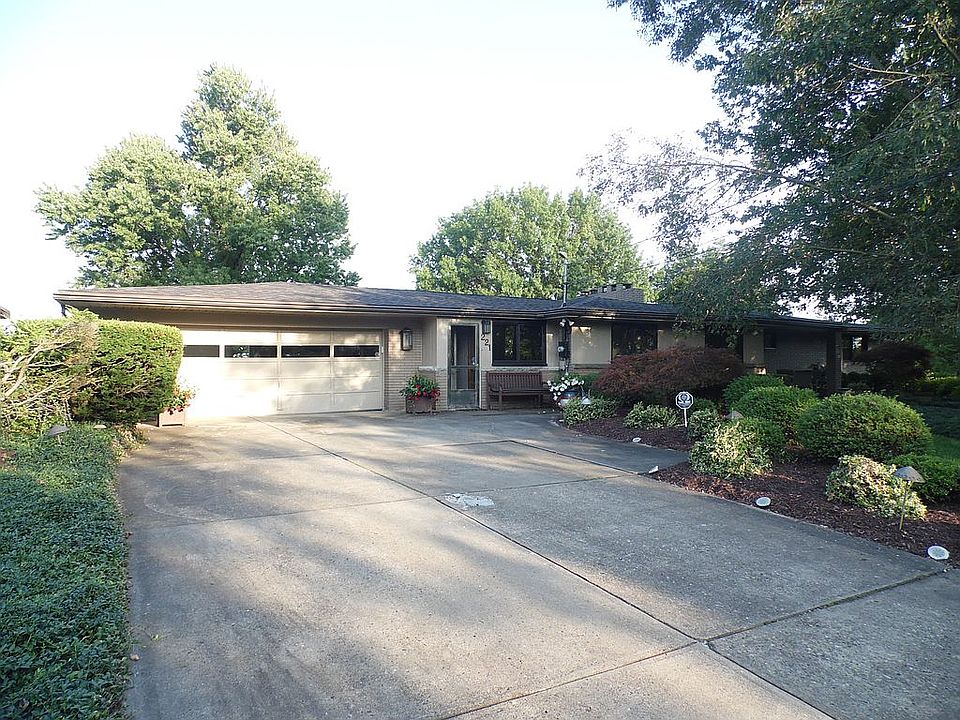 1st image of 221 Cresswood Dr