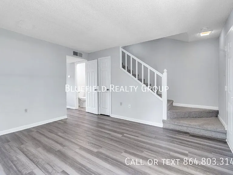 250 Elm St #922 — Photo 4