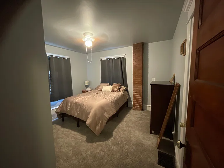 3012 Charlotte St — Photo 5
