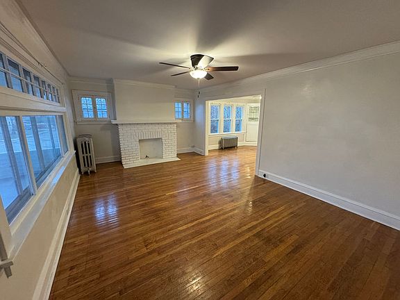 2nd image of 12611 Franklin Blvd