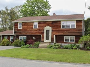 6 Joseph Dr, Warren, RI 02885