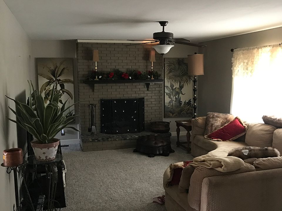 1st image of 2118 Hicks Dr