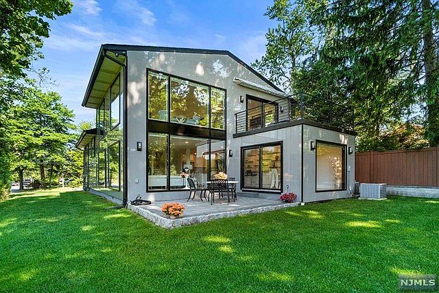 www.zillow.com