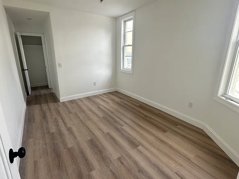 770 W Side Ave #3B — Photo 2