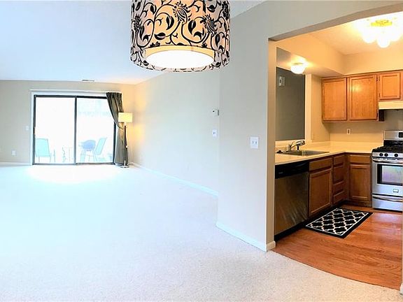 4th image of 45A Foxberry Dr