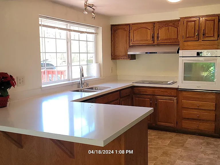 17315 108th Ave NE — Photo 1