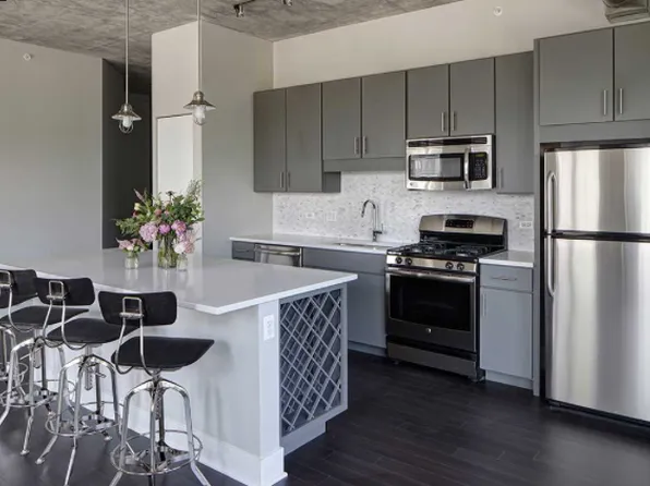 547 S Clark St APT 605, Chicago, IL 60605