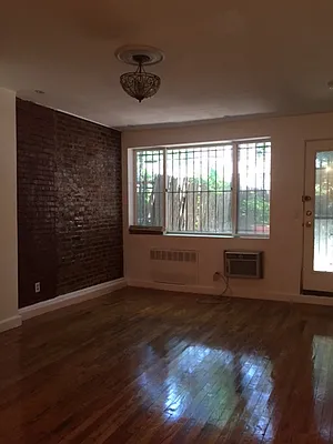 Rented by A P Realty Group NY LTD | media 21