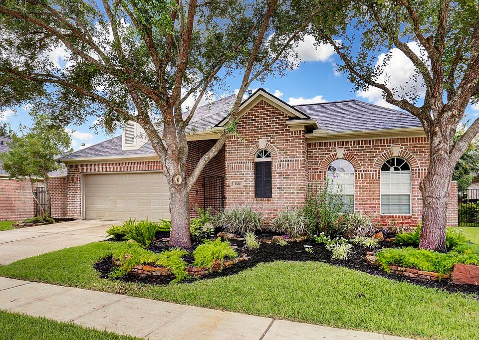 1st image of 3322 McMahon Ln