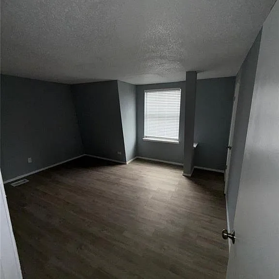 10850 Shiloh Rd — Photo 6