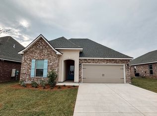 37 Alleyoak Ln, Freeport, FL 32439