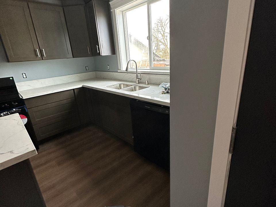 1st image of 5003 S Sheridan Ave #A