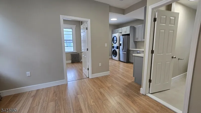 Building Photo - 411 Lanza Ave #2