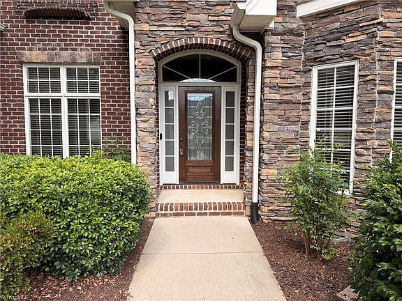 3rd image of 4386 Ashton Oaks Ct