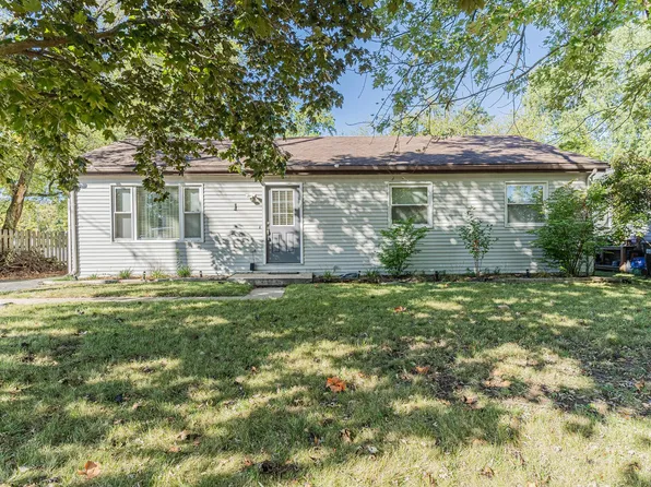 1 Wander Way, Lake In The Hills, IL 60156