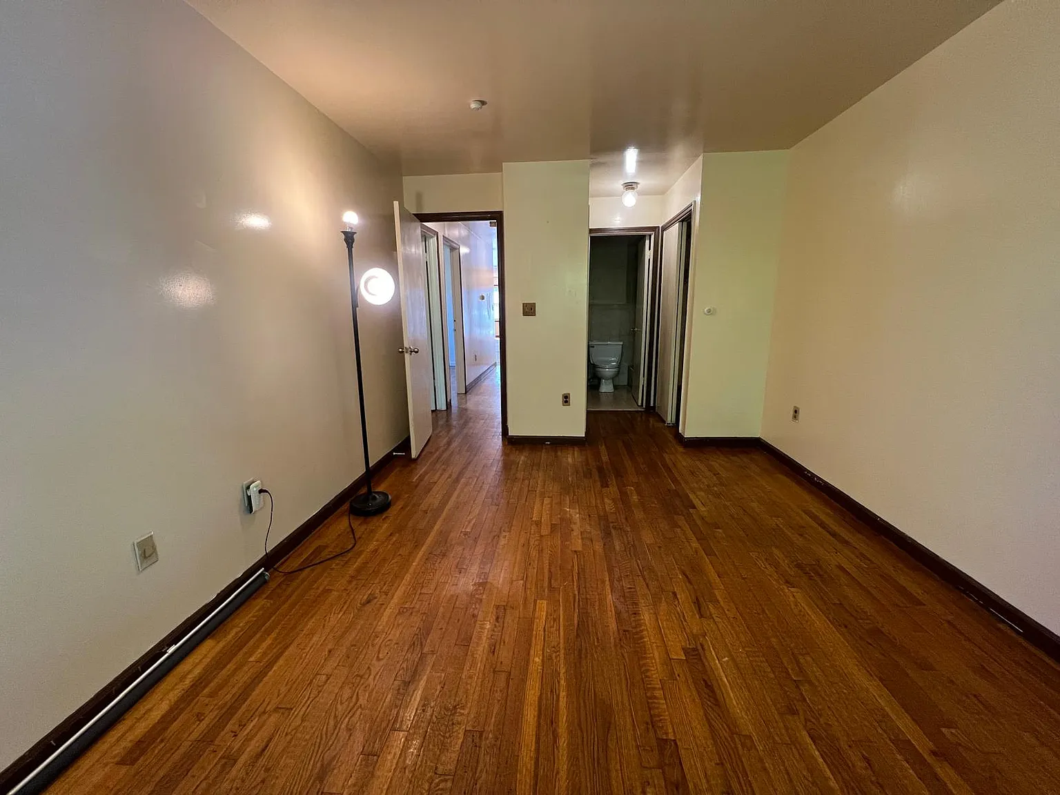 1 bed, 500 sqft, $900 — Photo 1