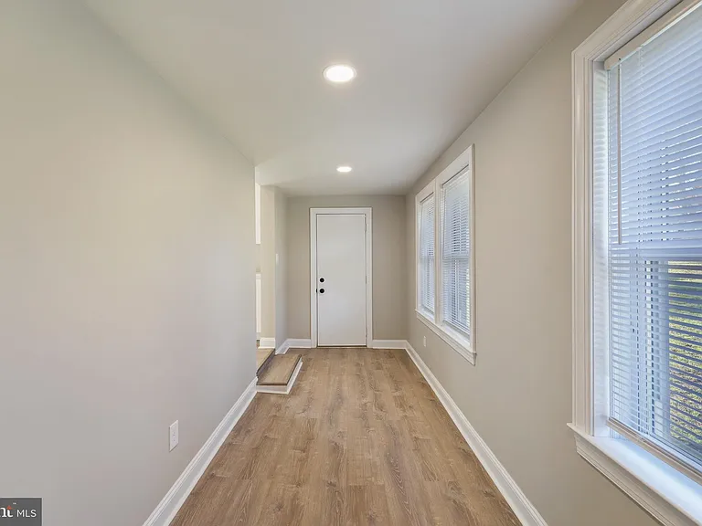 4411 Fairview Ave — Photo 20