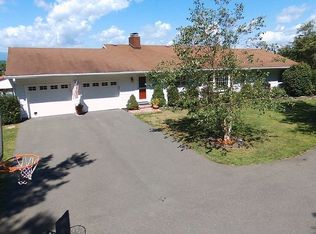 190 Starbarrack Rd, Red Hook, NY 12571