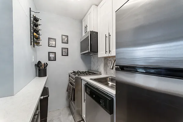 Sold by Compass | media 5