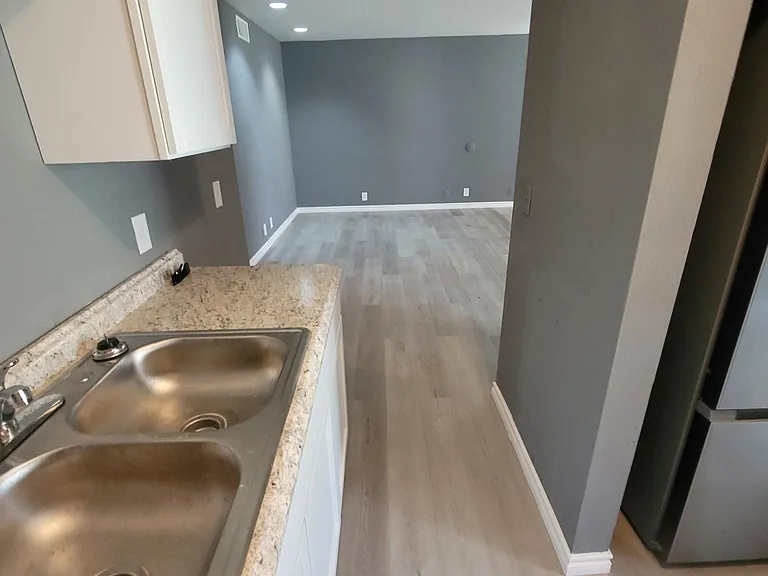 527 E Caney St #K — Photo 18