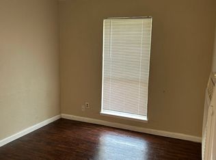 1037 E Tucker St APT 203, Fort Worth, TX 76104