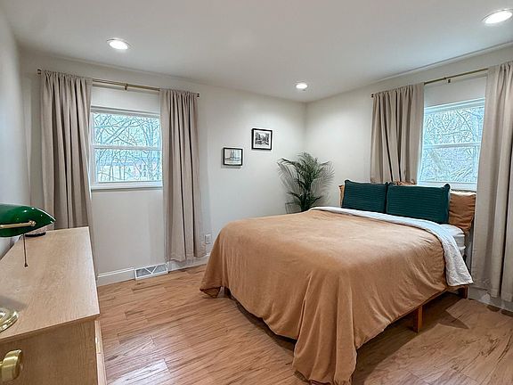 5th image of 138 Cottonwood Ct