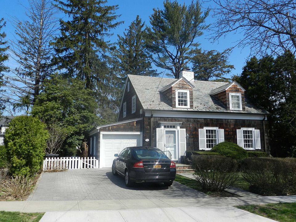 1st image of 315 Grosvenor St