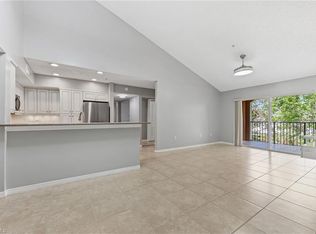 1210 Wildwood Lakes BLVD #304, NAPLES, FL 34104