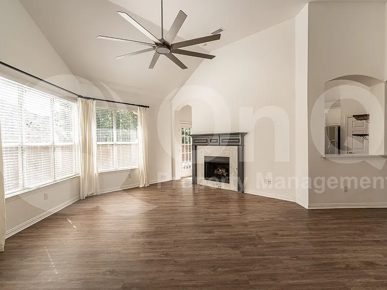 5022 Enclave Ct — Photo 6