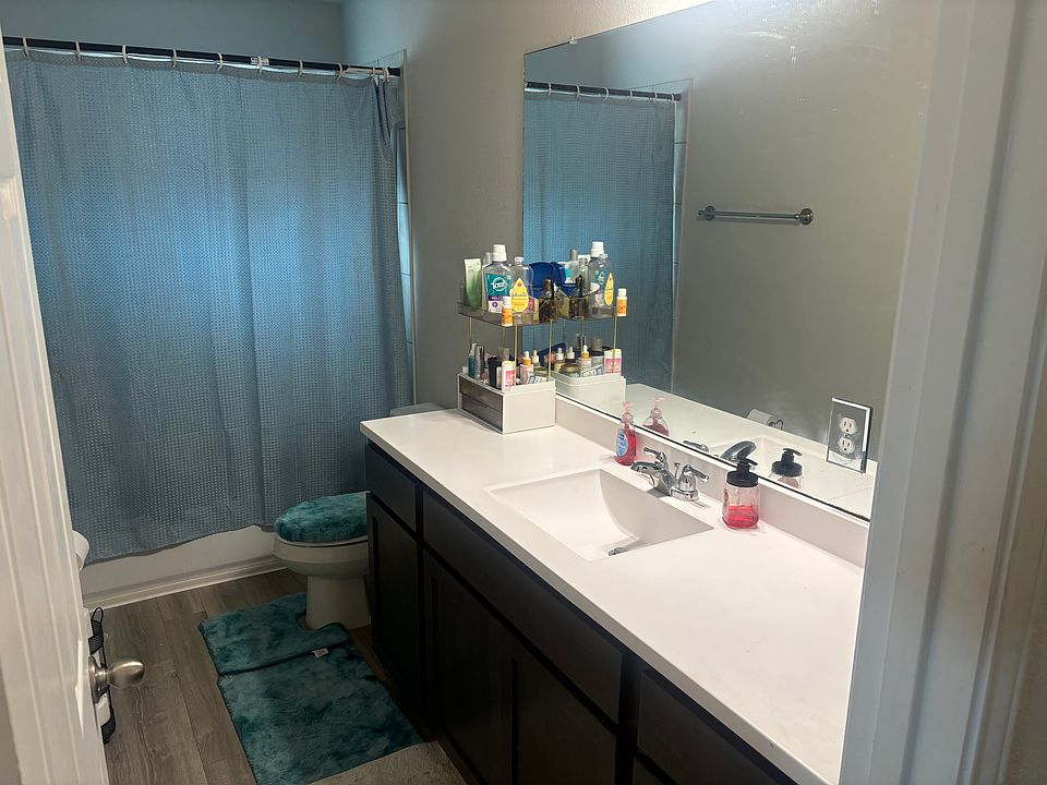 2nd image of 13322 Colina Meadows Ln