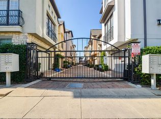 2845 Sherwin St, Houston, TX 77007