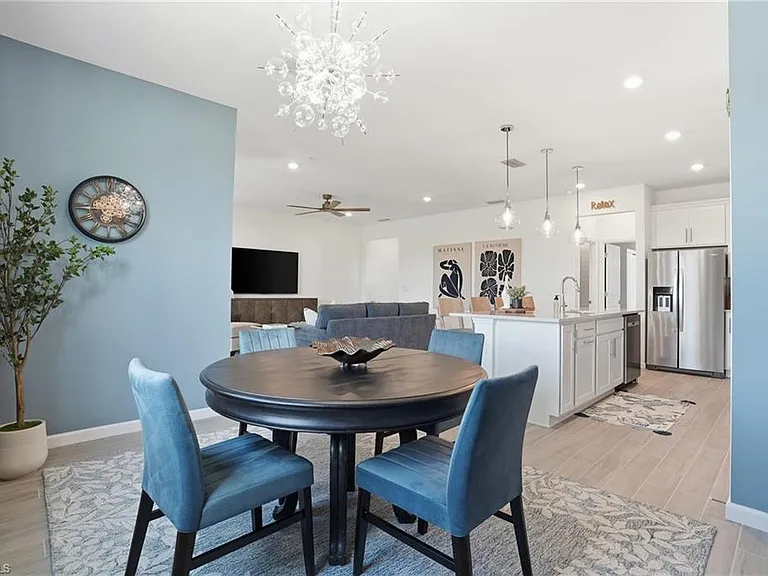 1657 Serena Ave — Photo 14