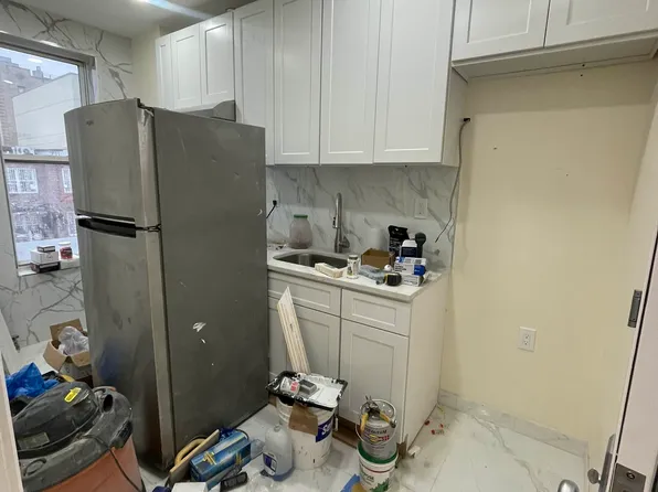 32-14 30th Street image 11 of 14