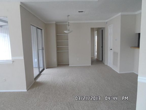 3rd image of 16042 Glen Mar Dr