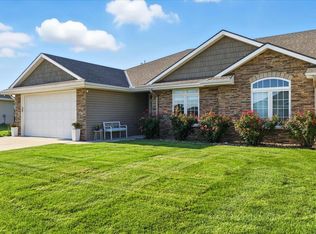 5221 Carriage Rd, Council Bluffs, IA 51501