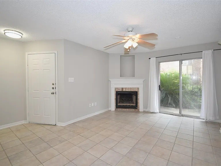 2121 Hepburn St #722 — Photo 7