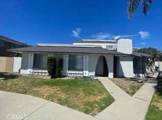 17061 Grove Cir #4, Huntington Beach, CA 92647