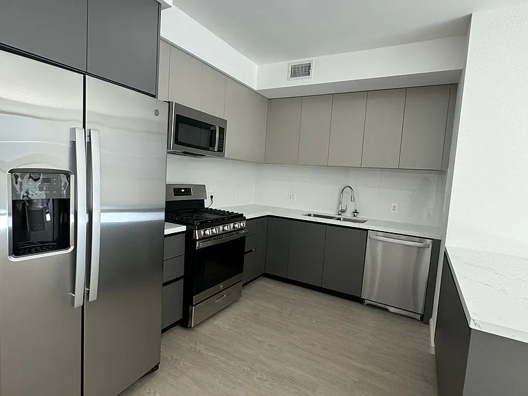 Doran Residences LLC — Photo 7