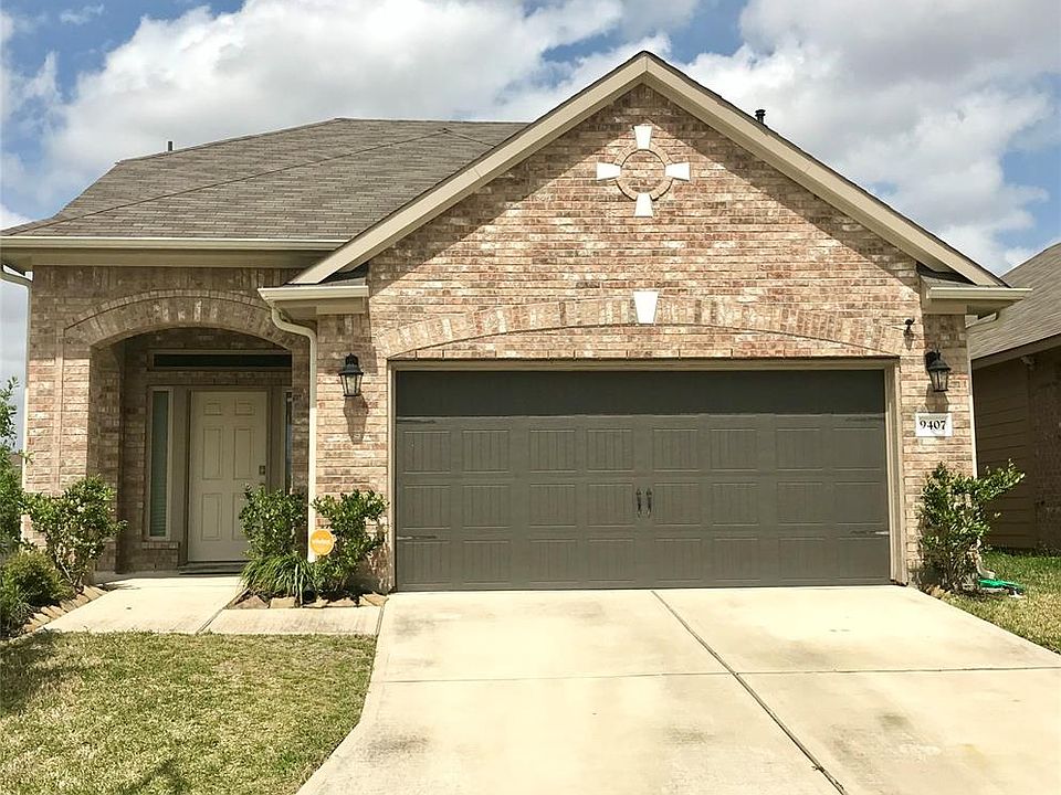 1st image of 9407 Savannah Holly Dr
