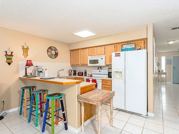 5th image of 110A E Mesquite St Unit A