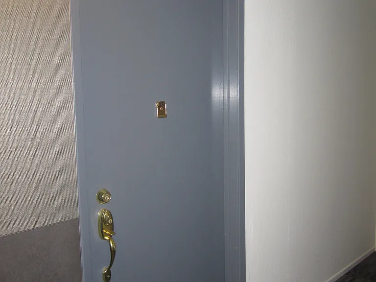 2 Commodore Dr — Photo 16