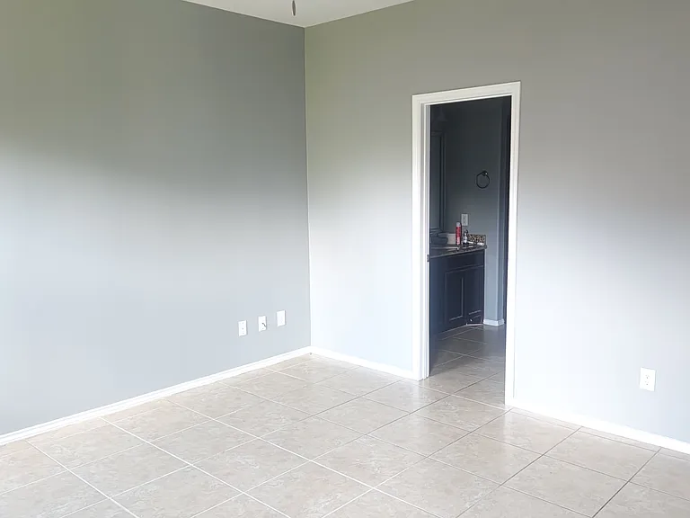 2307 Sage Dr — Photo 3