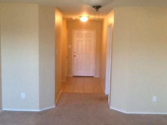5th image of 1033 Castle Top Dr