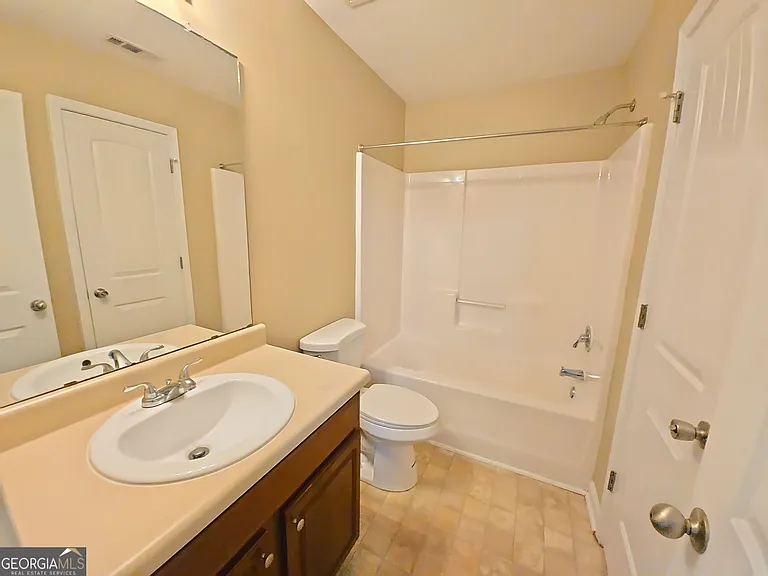 1098 McConaughy Ct — Photo 18