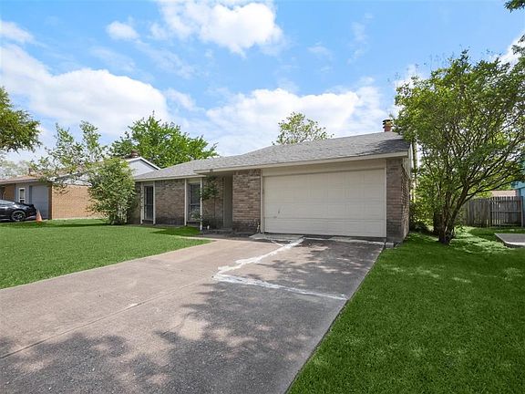 2nd image of 324 Rockcrest Dr