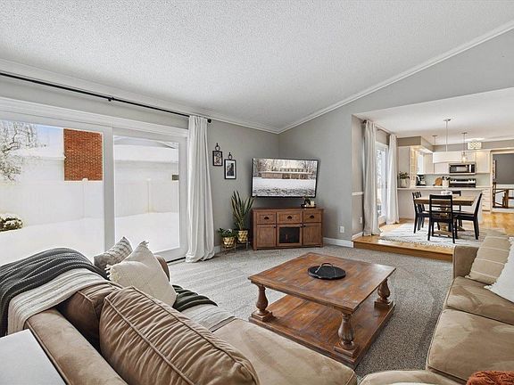 5th image of 617 Nakoma Dr