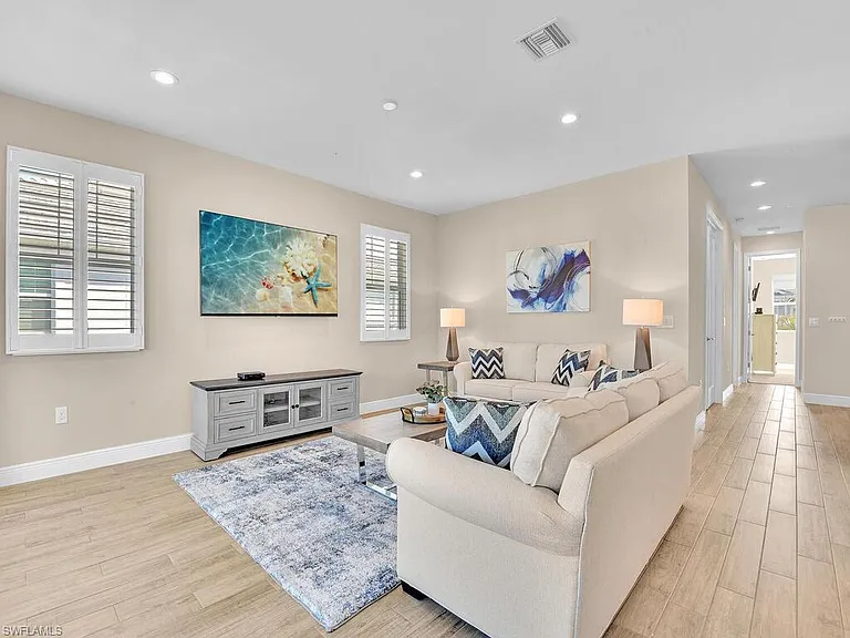 2561 Seychelles Dr #308 — Photo 7