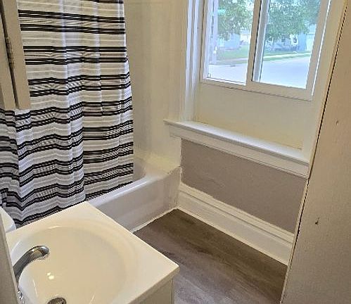 3rd image of 1235 Michigan Ave #90C724109